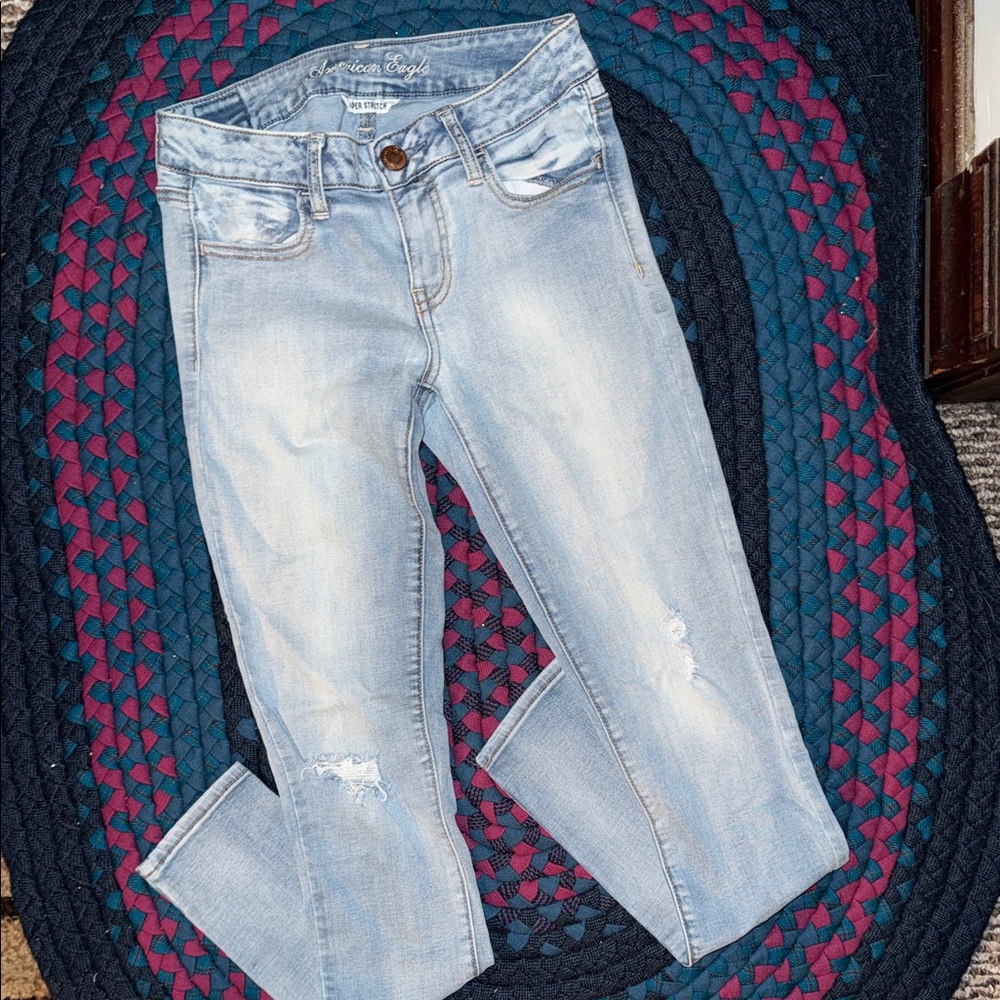 American Eagle Outfitters Light Wash Skinny Jeans